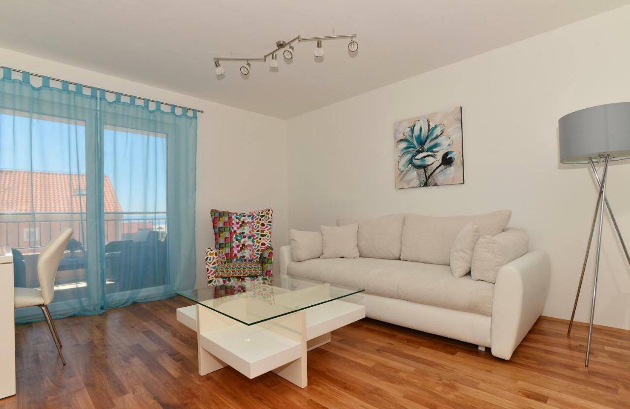 Apartman Dominik Макарска Экстерьер фото