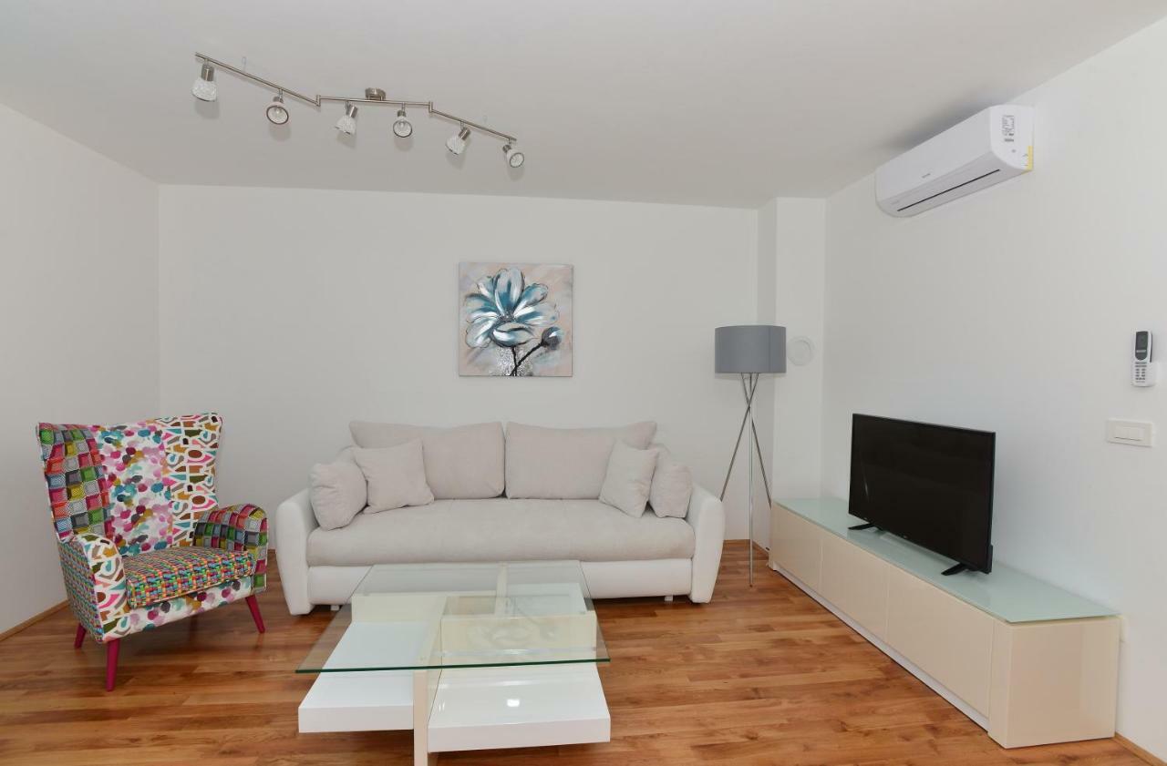 Apartman Dominik Макарска Экстерьер фото