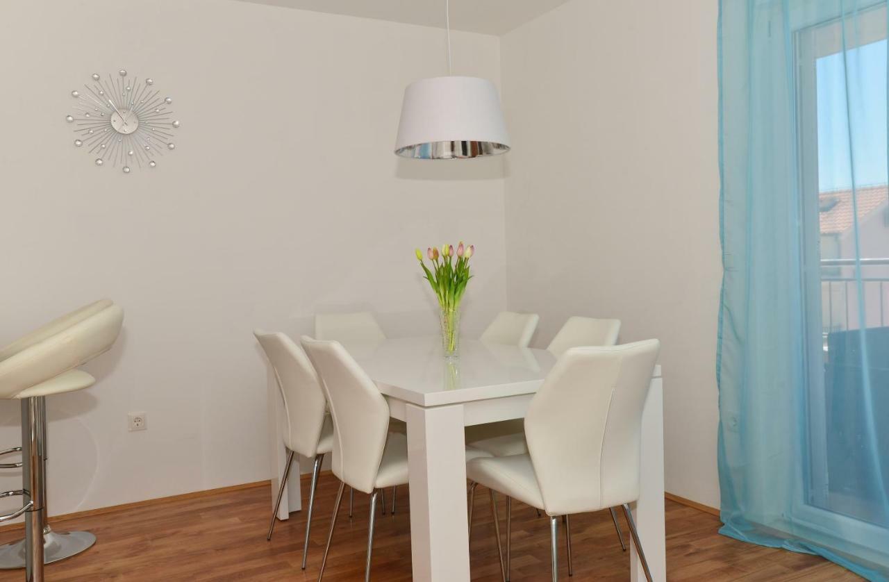 Apartman Dominik Макарска Экстерьер фото